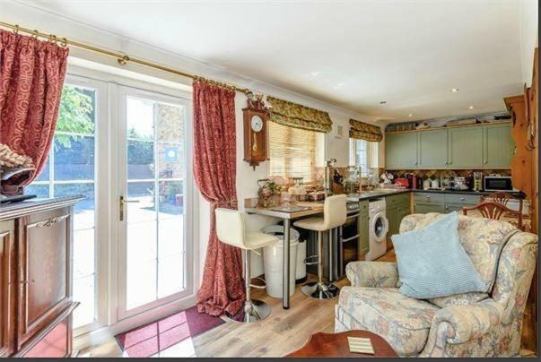 Little Croft Apartment Haddenham  Bagian luar foto